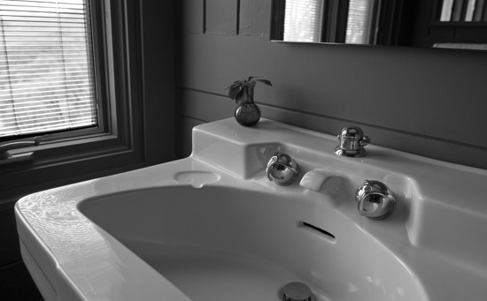 Cropped photo of Darnall sink