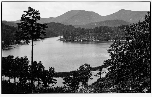 Lake Lanier Photo.