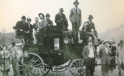 Cropped photo of stage coach