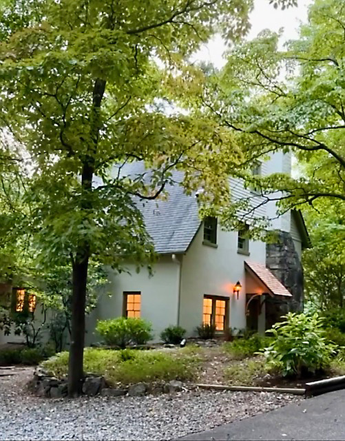 Photo of exterior of Clemons cottage
